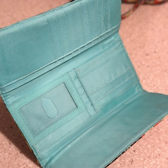 Vera Bradley Glenna Shoulder Bag, Wallet, Sunglass Case & Lanyard Shower Flowers - Picture 8 of 14